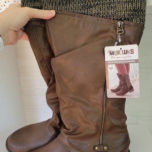 Muk Luks New With Tags! NWT Size 8 Womens